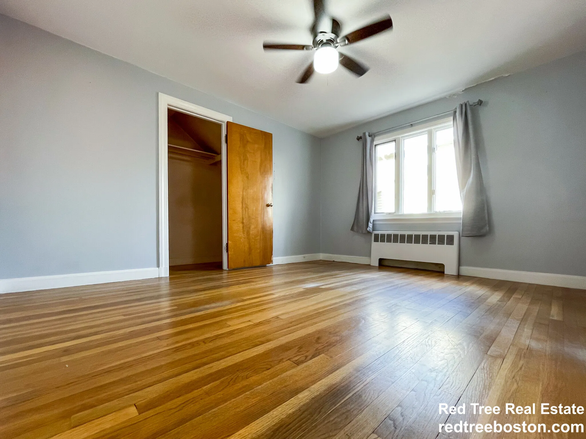2 bed, 1 bath apartment for rent at 14 Caltha Rd Unit 1, Oak Square — photo 4 of 12