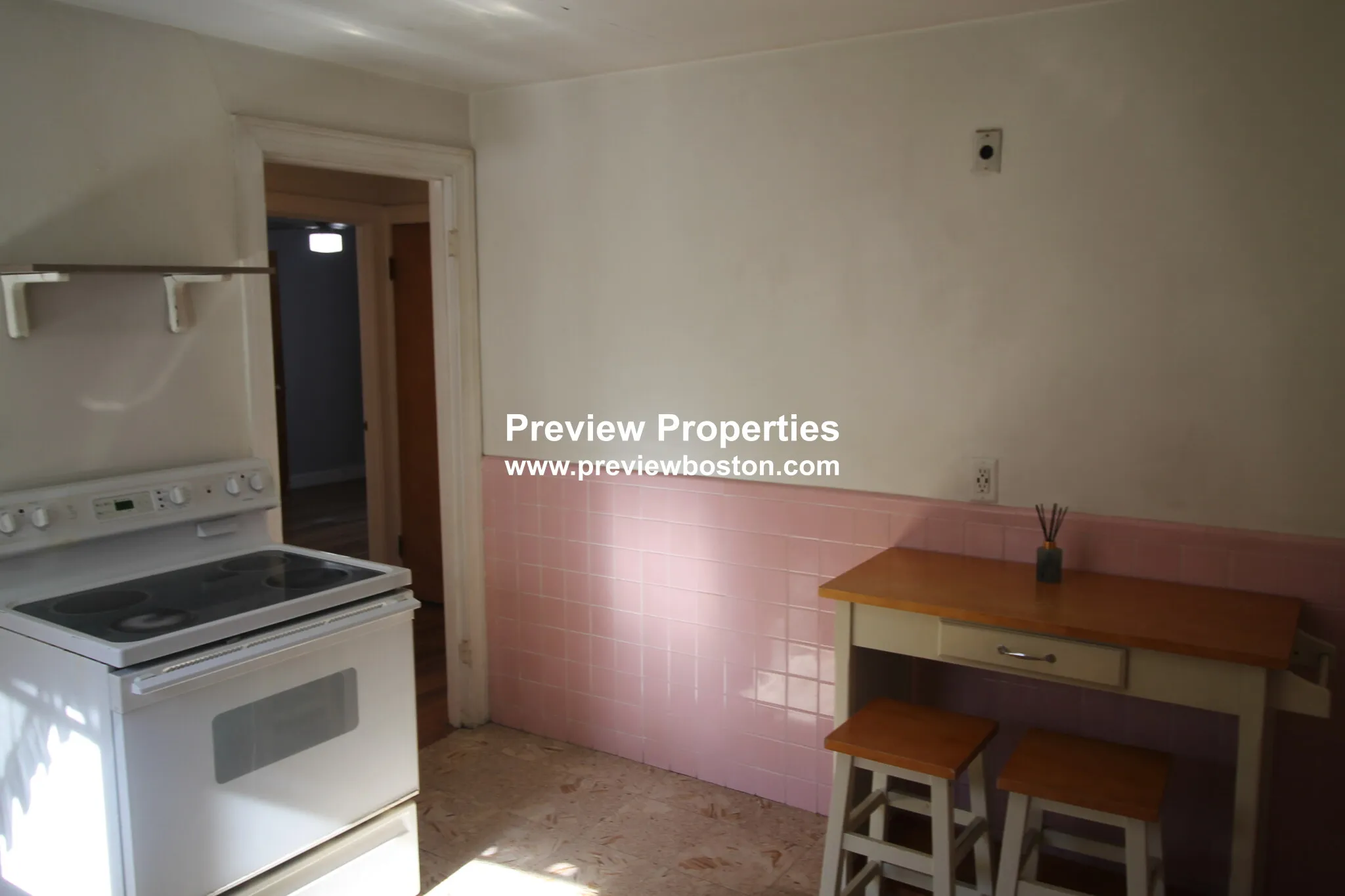 2 bed, 1 bath apartment for rent at 14 Caltha Rd Unit 1P, Oak Square — photo 23 of 33