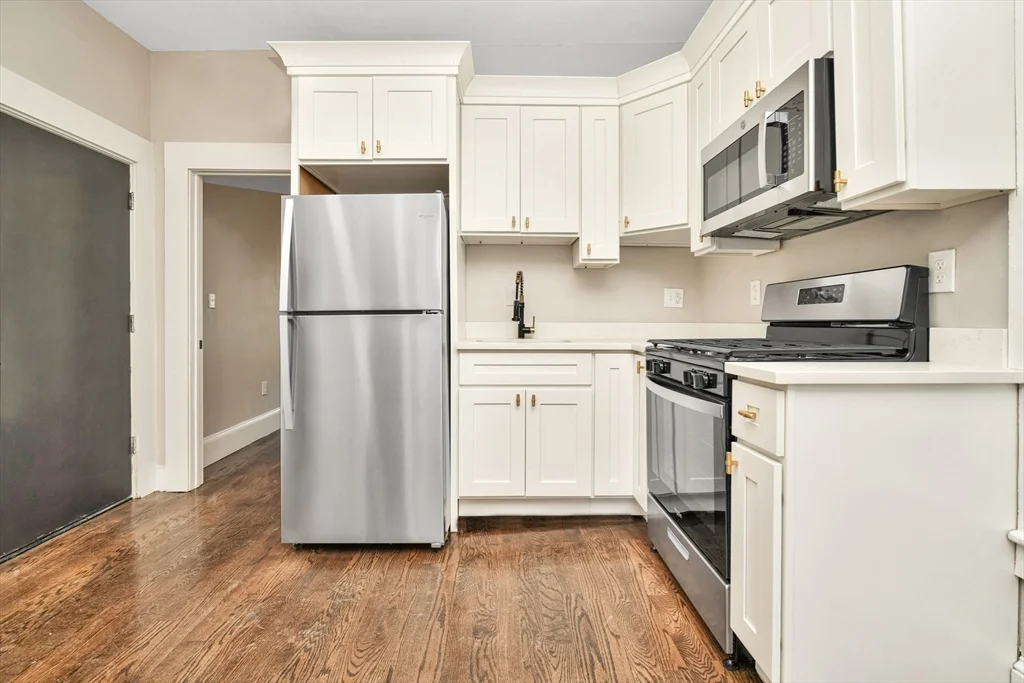 1 bed, 1 bath apartment for rent at 14 Carson St Unit 1, Dorchester — photo 1 of 8