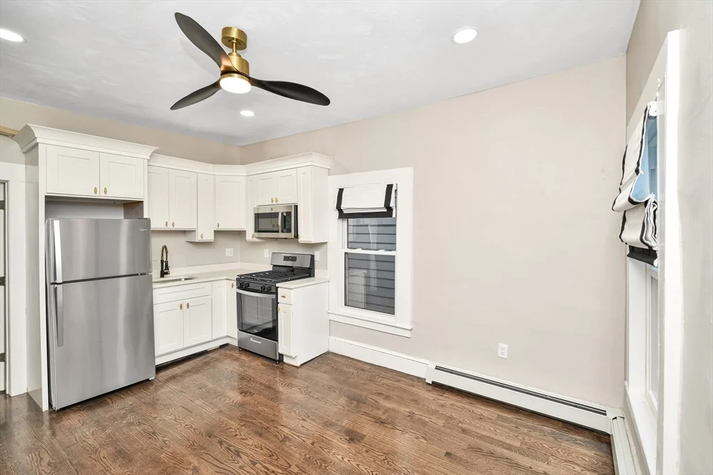 1 bed, 1 bath apartment for rent at 14 Carson St Unit 1, Dorchester — photo 2 of 8