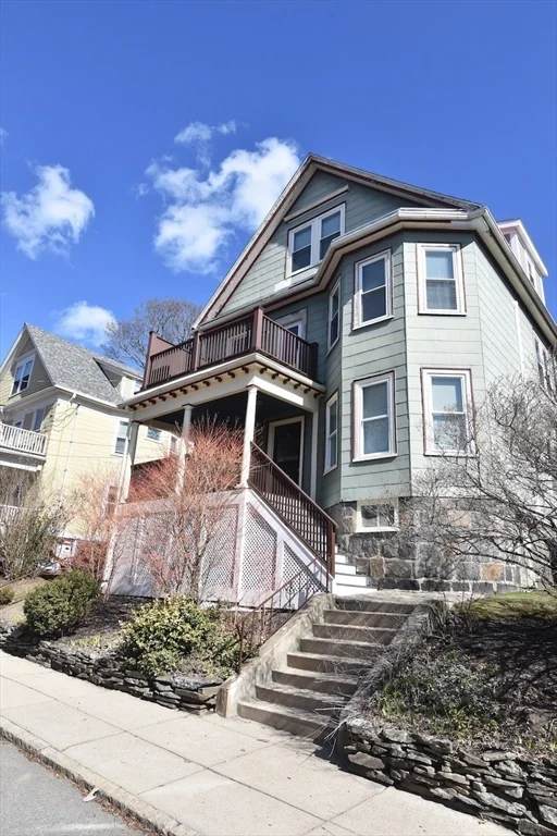 4 bed, 2 bath apartment for rent at 14 Castle Rock St Unit 14, Dorchester — photo 33 of 33
