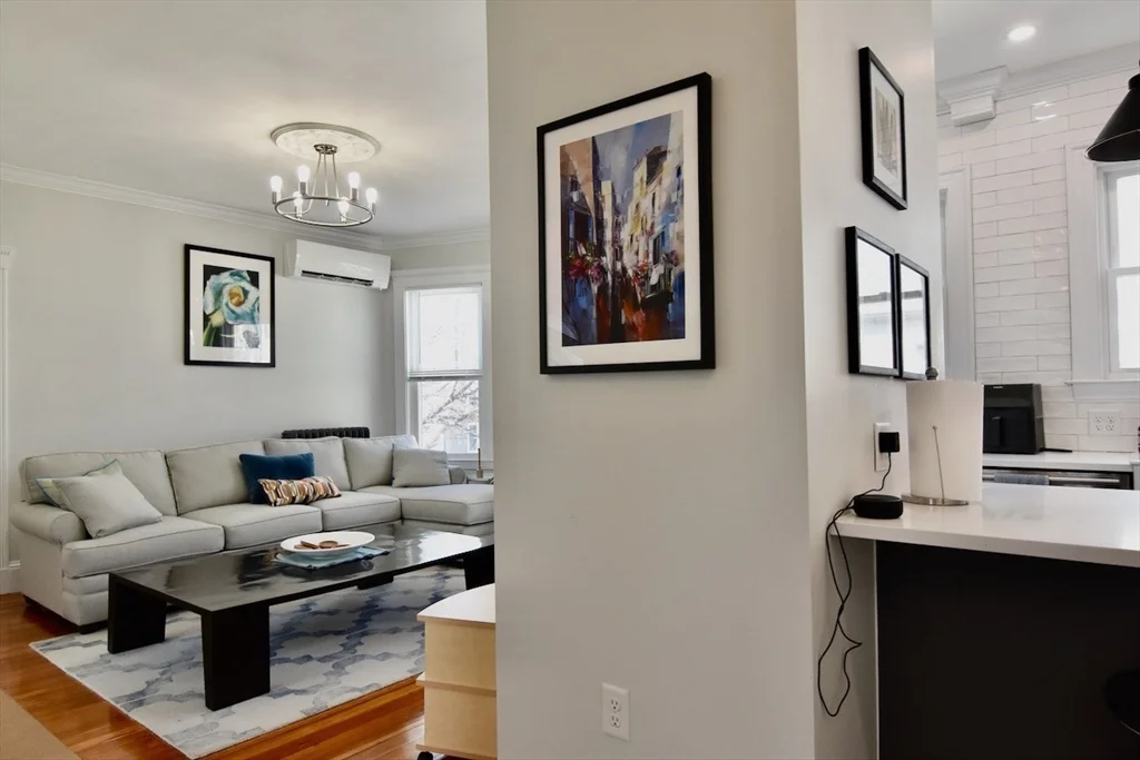 4 bed, 2 bath apartment for rent at 14 Castle Rock St Unit 14, Dorchester — photo 17 of 33