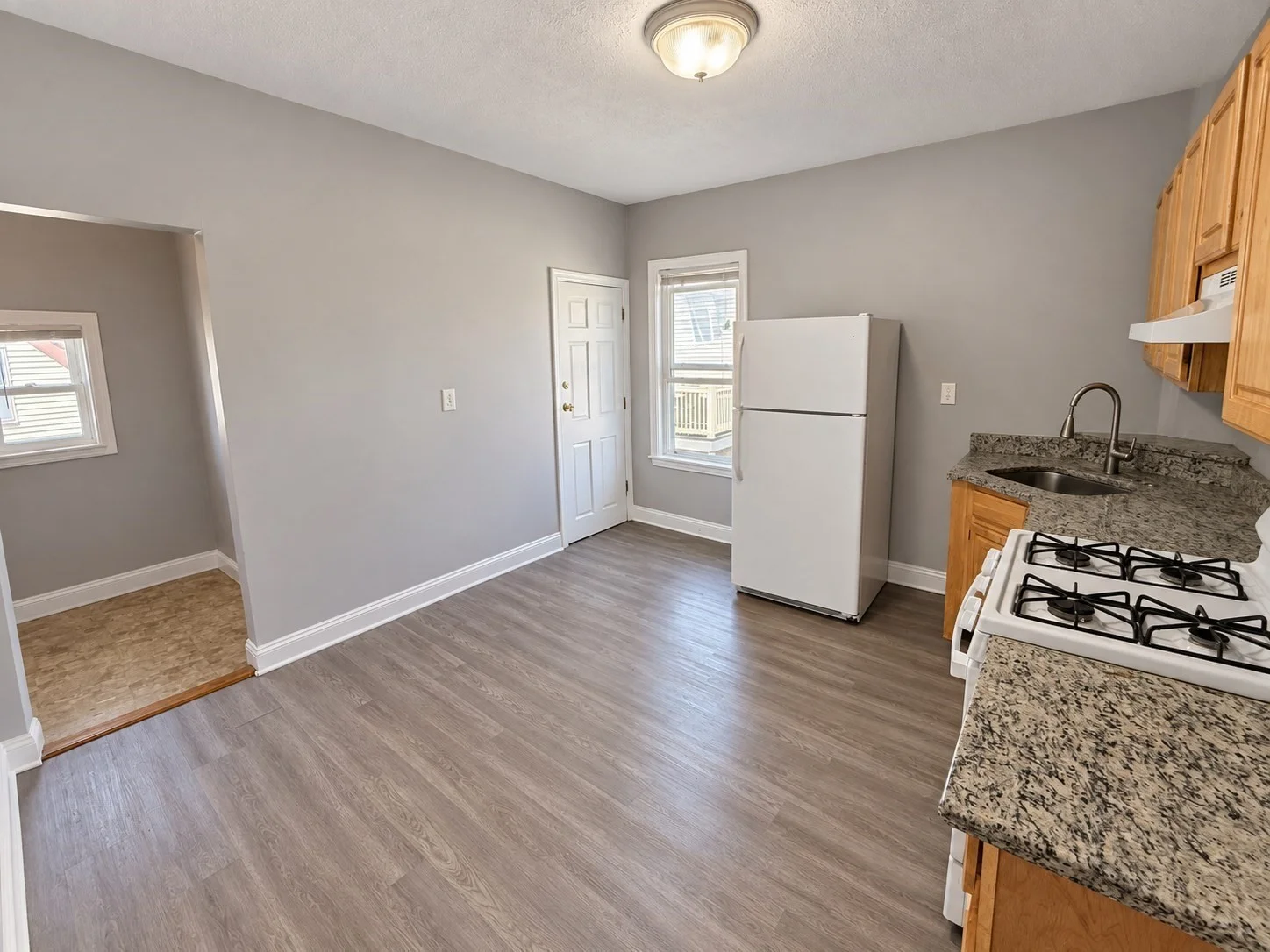 3 bed, 1 bath apartment for rent at 14 Cawfield St Unit 3, Dorchester — photo 3 of 16