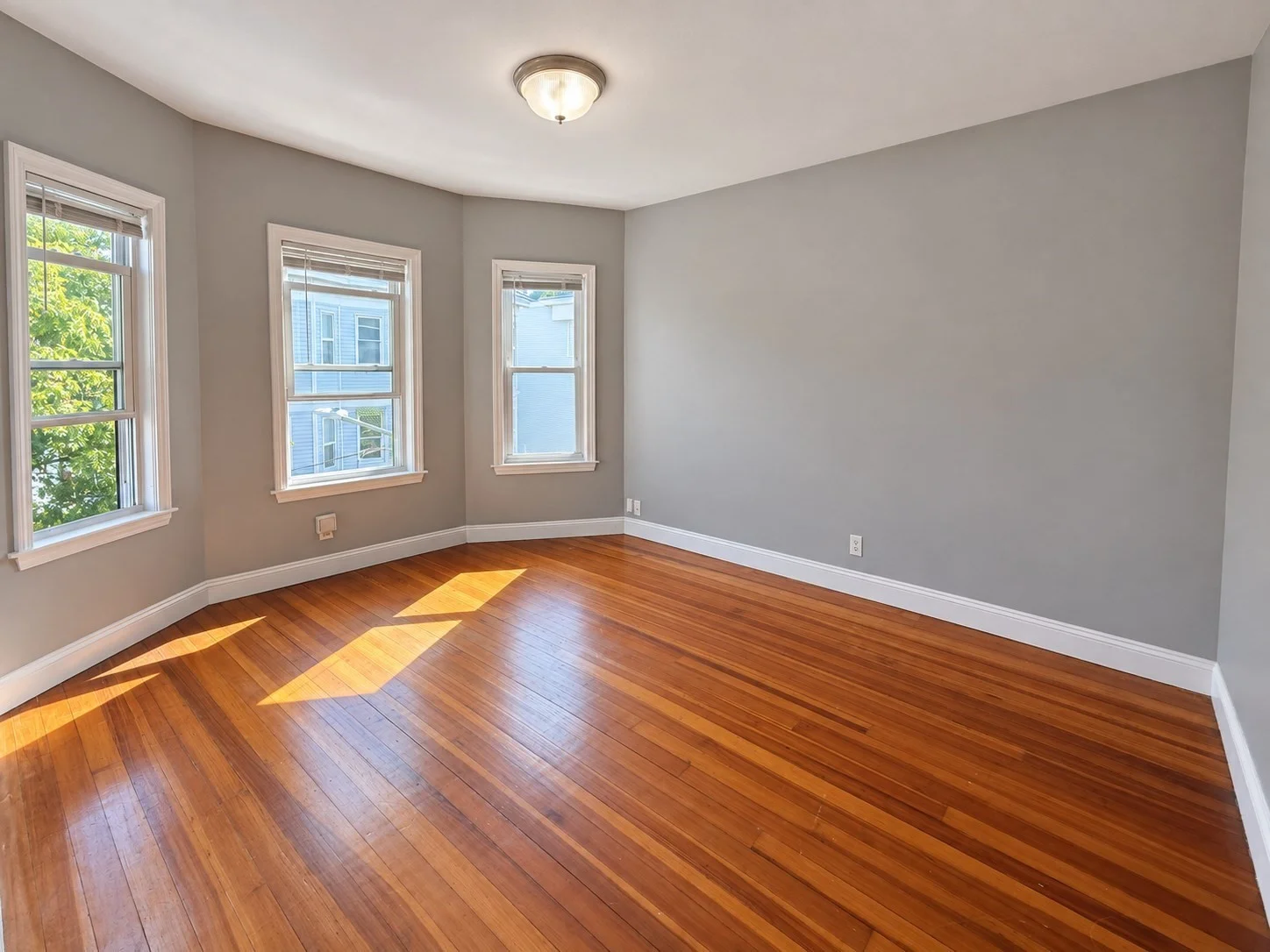 3 bed, 1 bath apartment for rent at 14 Cawfield St Unit 3, Dorchester — photo 5 of 16