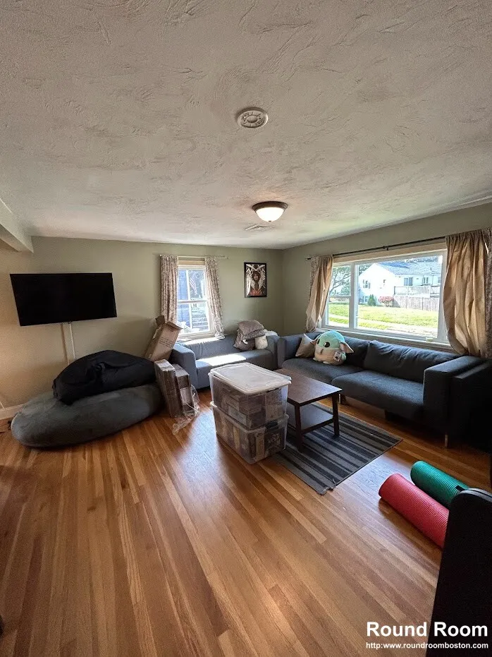 4 bed, 2 bath apartment for rent at 14 Cedarcrest Rd Unit 0, West Roxbury — photo 15 of 22