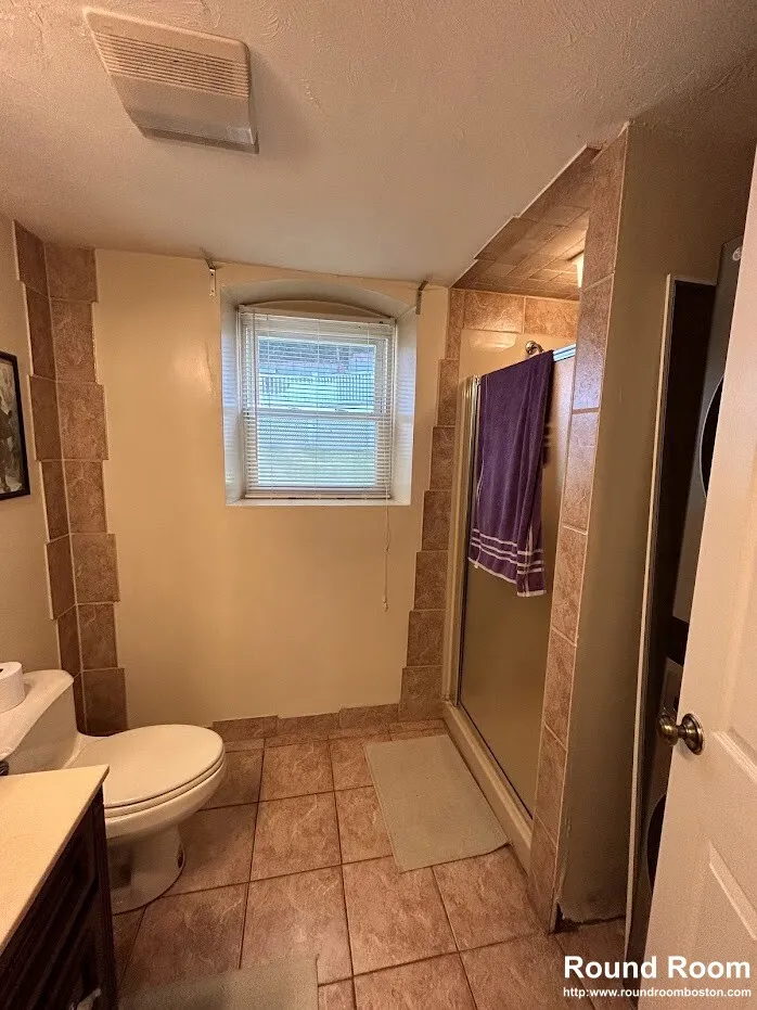 4 bed, 2 bath apartment for rent at 14 Cedarcrest Rd Unit 0, West Roxbury — photo 5 of 22