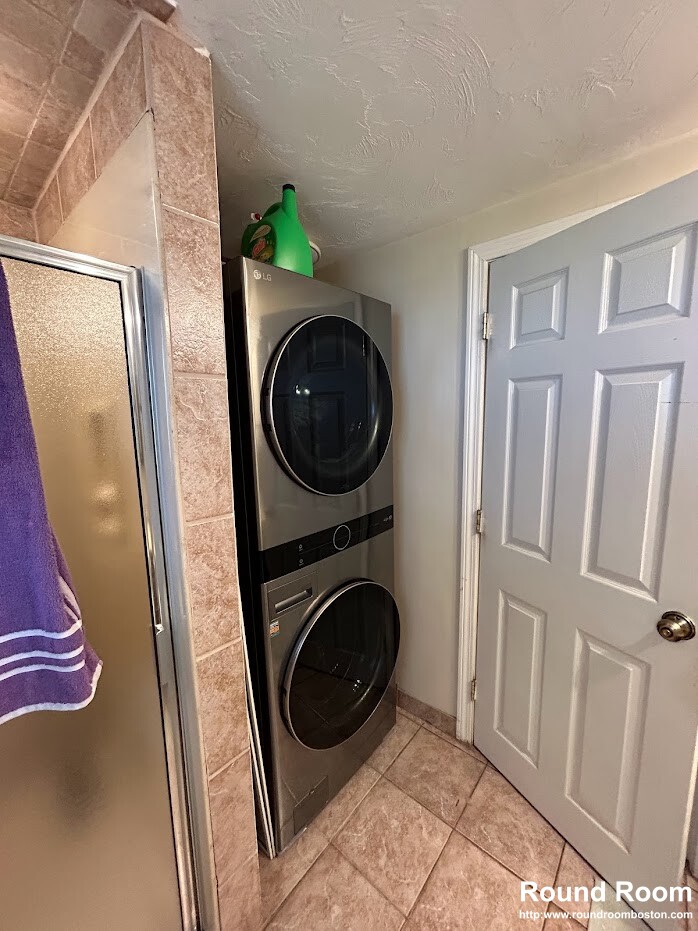 4 bed, 2 bath apartment for rent at 14 Cedarcrest Rd Unit 1, West Roxbury — photo 21 of 22