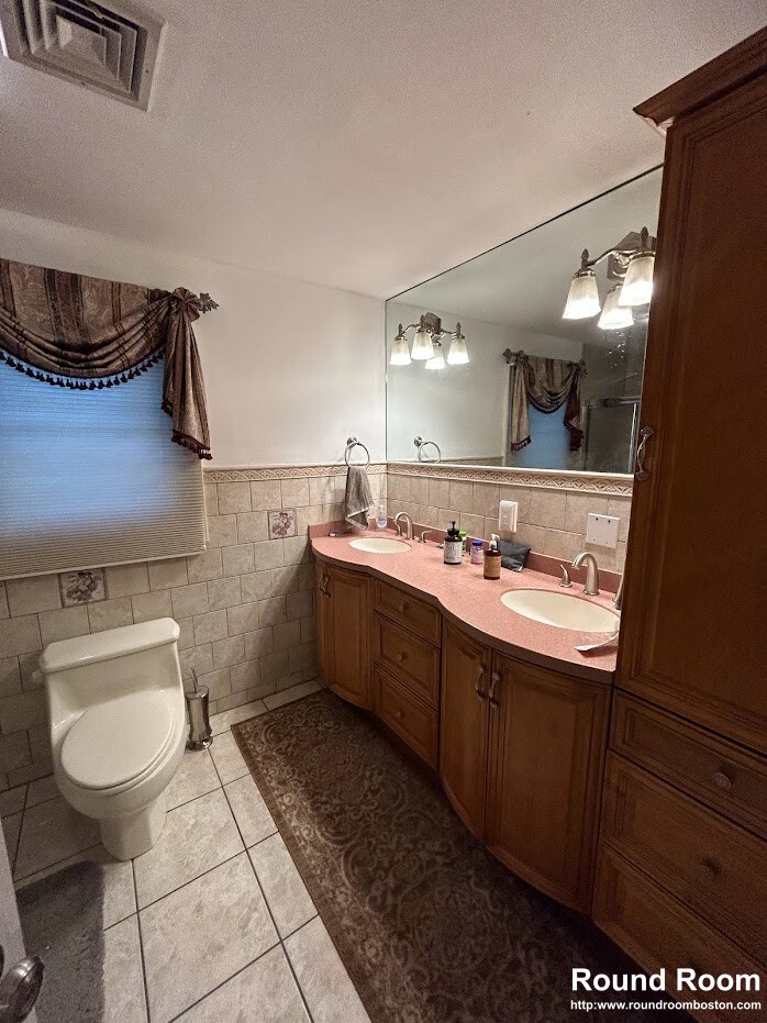 4 bed, 2 bath apartment for rent at 14 Cedarcrest Rd Unit 1, West Roxbury — photo 15 of 22