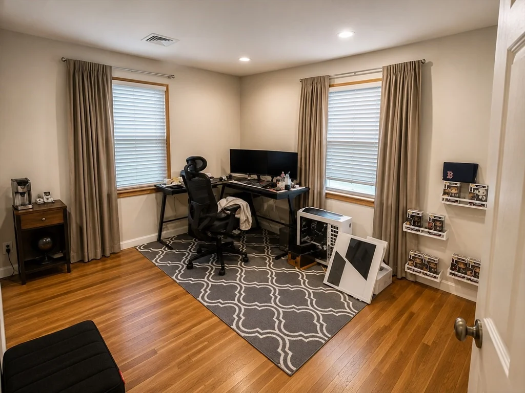 4 bed, 2 bath apartment for rent at 14 Cedarcrest, West Roxbury — photo 8 of 14