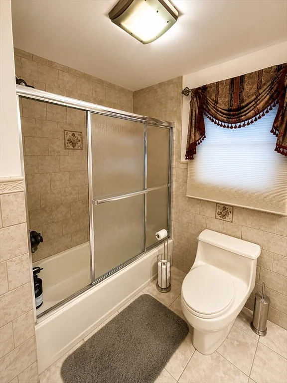 4 bed, 2 bath apartment for rent at 14 Cedarcrest, West Roxbury — photo 10 of 14