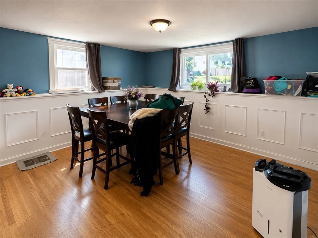 4 bed, 2 bath apartment for rent at 14 Cedarcrest, West Roxbury — photo 12 of 14