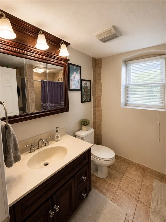 4 bed, 2 bath apartment for rent at 14 Cedarcrest, West Roxbury — photo 5 of 14