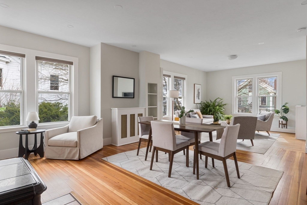 5 bed, 1 bath apartment for rent at 14 Center St Unit 3, Watertown — photo 6 of 18
