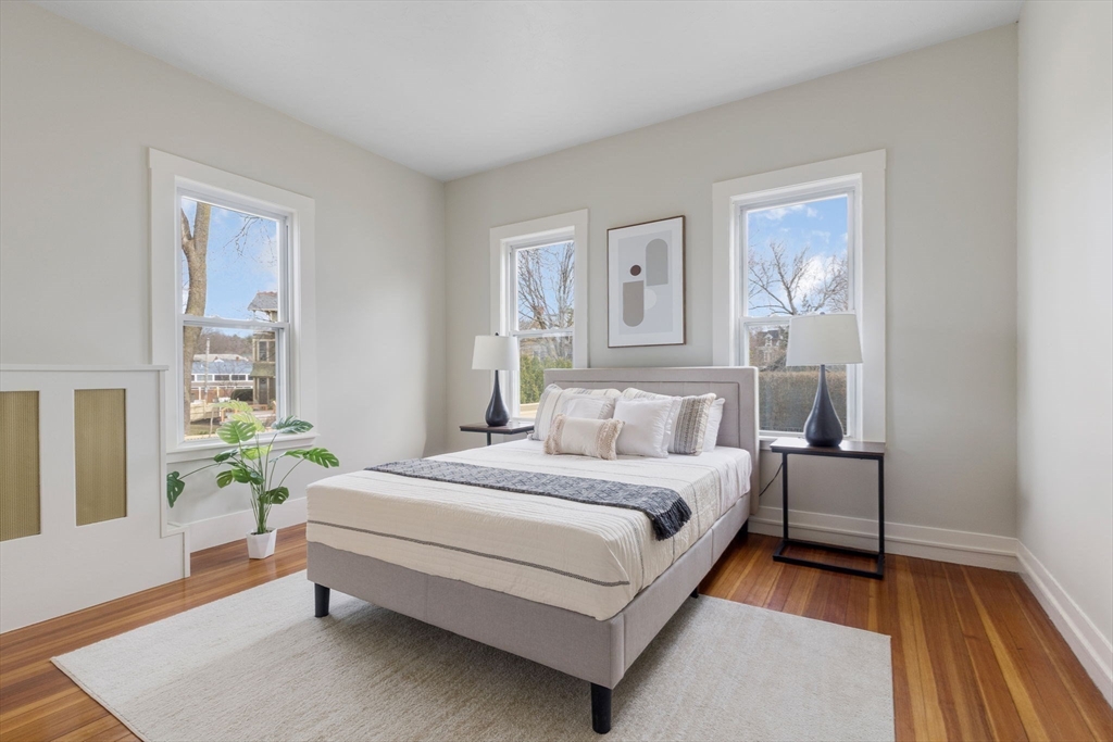 5 bed, 1 bath apartment for rent at 14 Center St Unit 3, Watertown — photo 10 of 18
