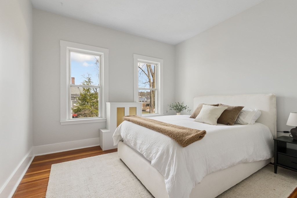 5 bed, 1 bath apartment for rent at 14 Center St Unit 3, Watertown — photo 9 of 18