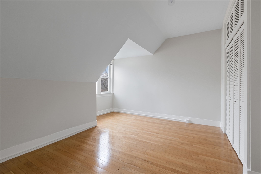 5 bed, 1 bath apartment for rent at 14 Center St Unit 3, Watertown — photo 17 of 18