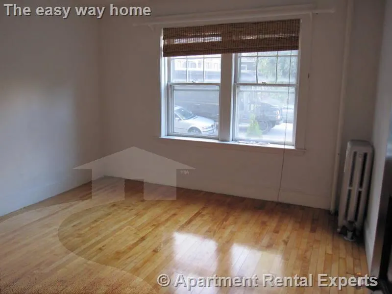 3 bed, 1 bath apartment for rent at 14 Centre St Unit 1, Central Square — photo 3 of 9
