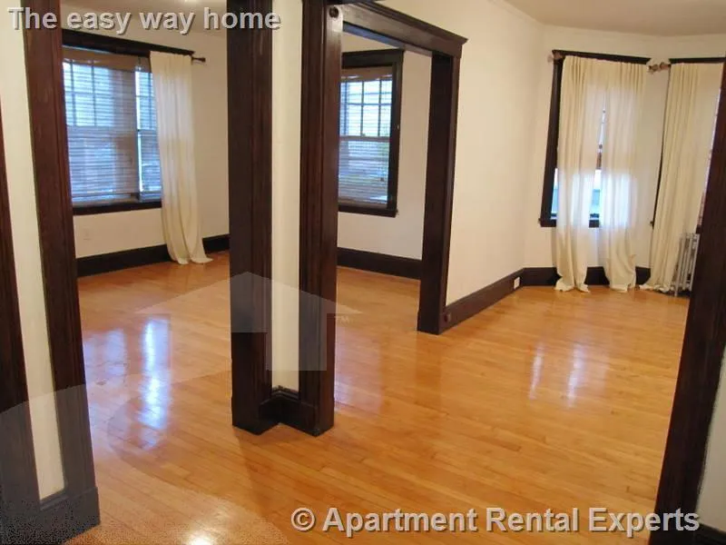 3 bed, 1 bath apartment for rent at 14 Centre St Unit 1, Central Square — photo 1 of 9