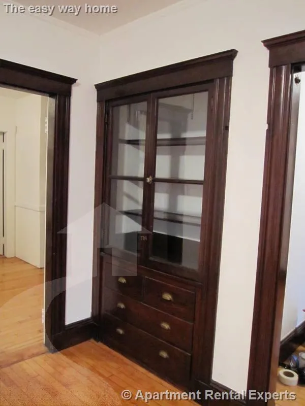 3 bed, 1 bath apartment for rent at 14 Centre St Unit 1, Central Square — photo 4 of 9
