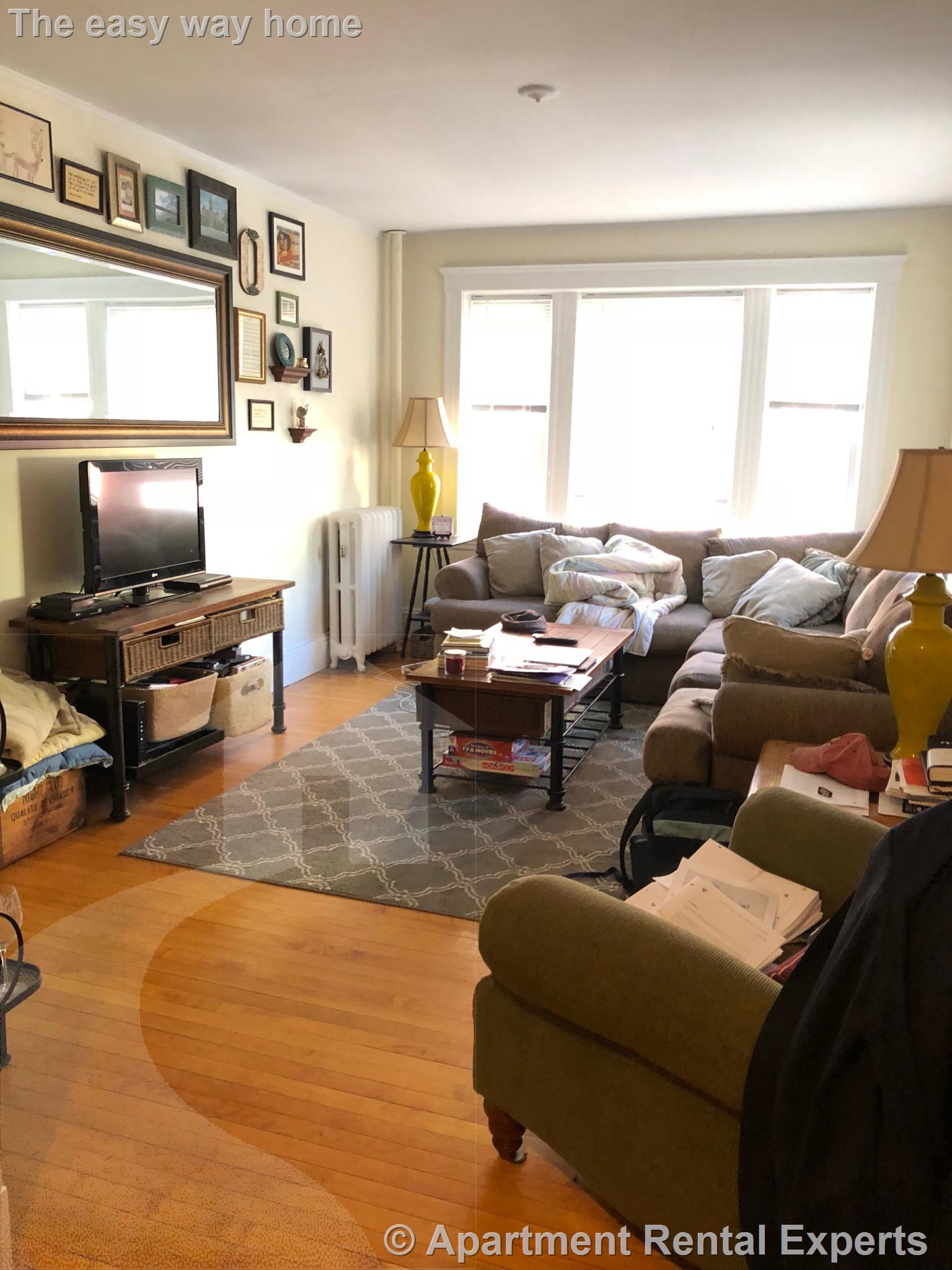 3 bed, 1 bath apartment for rent at 14 Centre St Unit 3, Central Square — photo 4 of 4