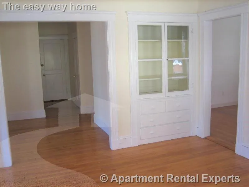 3 bed, 1 bath apartment for rent at 14 Centre St Unit 4, Central Square — photo 9 of 11