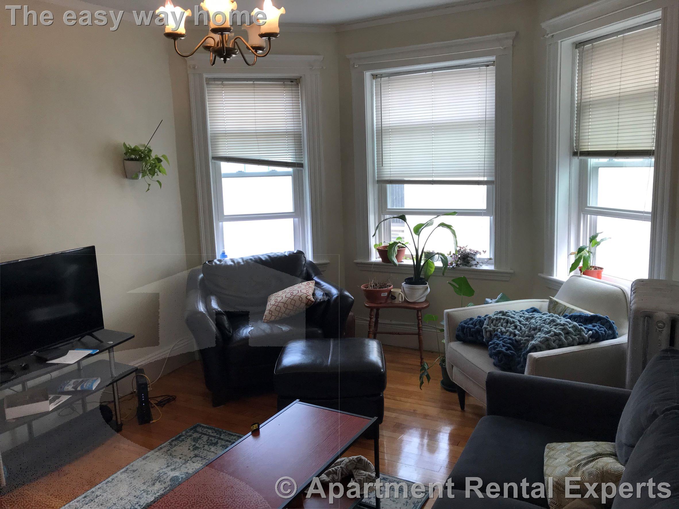 3 bed, 1 bath apartment for rent at 14 Centre St Unit 7, Central Square — photo 12 of 20