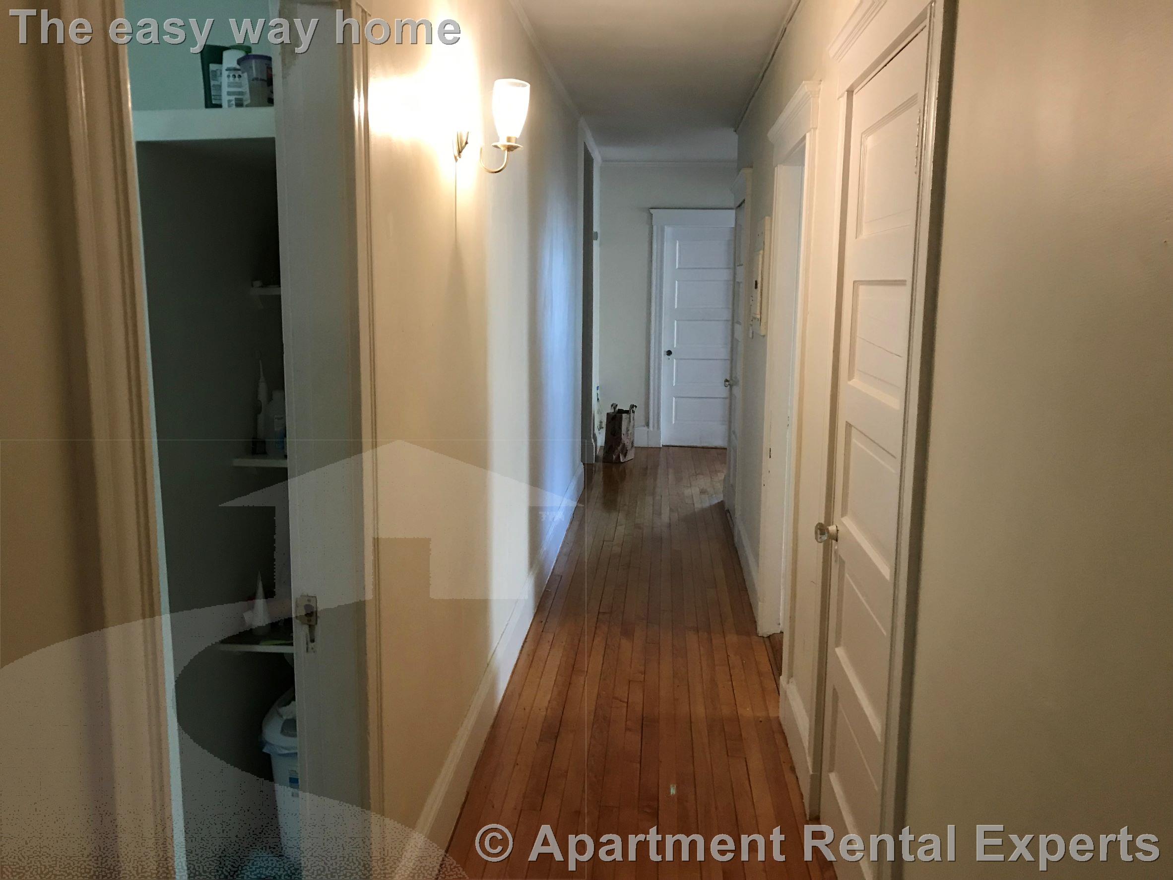3 bed, 1 bath apartment for rent at 14 Centre St Unit 7, Central Square — photo 4 of 20