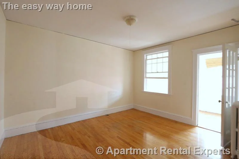 3 bed, 1 bath apartment for rent at 14 Centre St Unit 8, Central Square — photo 15 of 17