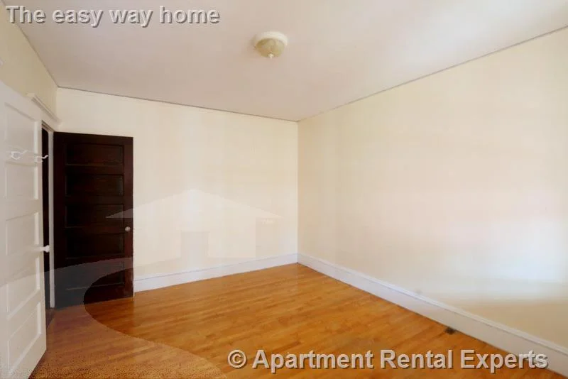3 bed, 1 bath apartment for rent at 14 Centre St Unit 8, Central Square — photo 14 of 17