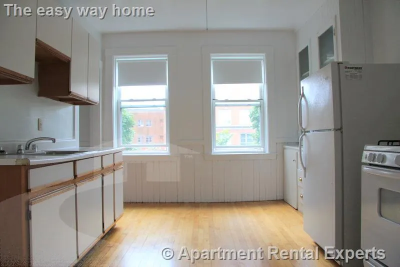 2 bed, 1 bath apartment for rent at 14 Centre St Unit G, Central Square — photo 1 of 16