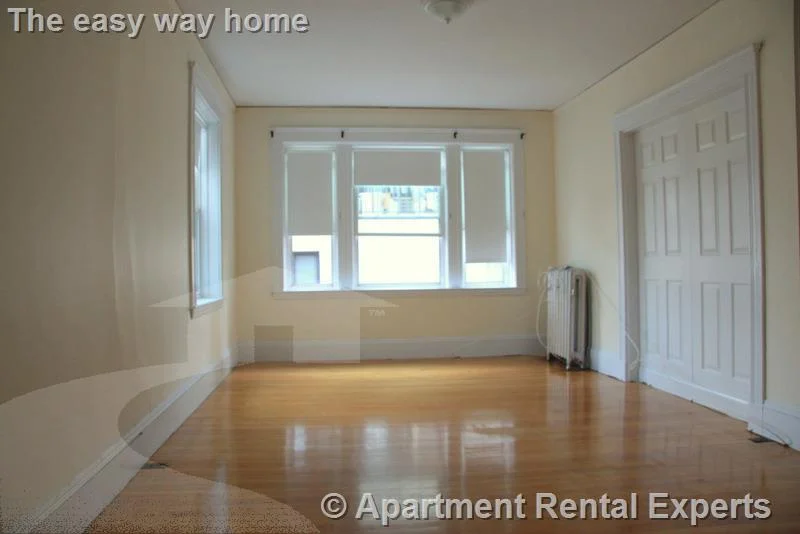 2 bed, 1 bath apartment for rent at 14 Centre St Unit G, Central Square — photo 4 of 16