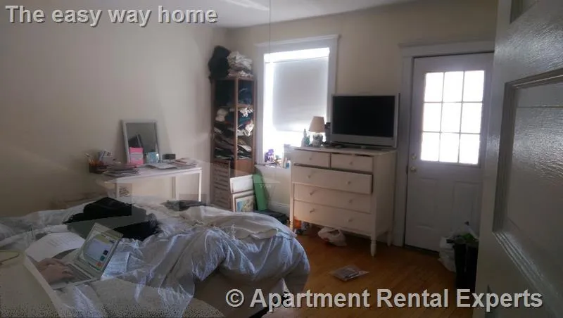 2 bed, 1 bath apartment for rent at 14 Centre St Unit H, Central Square — photo 6 of 12