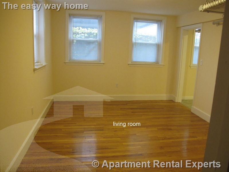 1 bed, 1 bath apartment for rent at 14 Centre St Unit  i, Central Square — photo 1 of 9