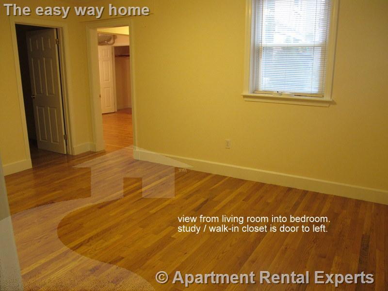 1 bed, 1 bath apartment for rent at 14 Centre St Unit  i, Central Square — photo 3 of 9