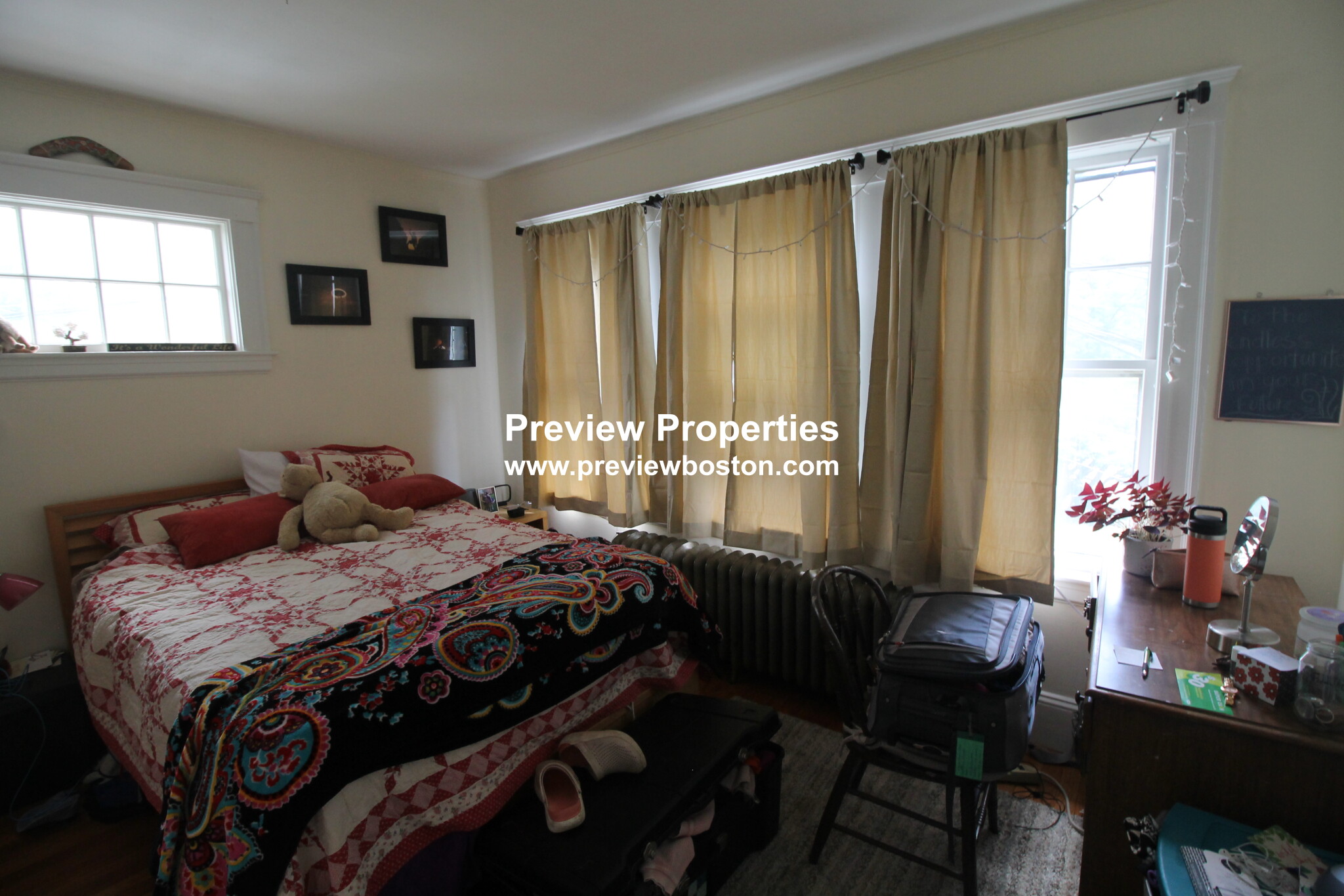 3.5 bed, 1 bath apartment for rent at 14 Champney St Unit 2, Brighton — photo 15 of 29