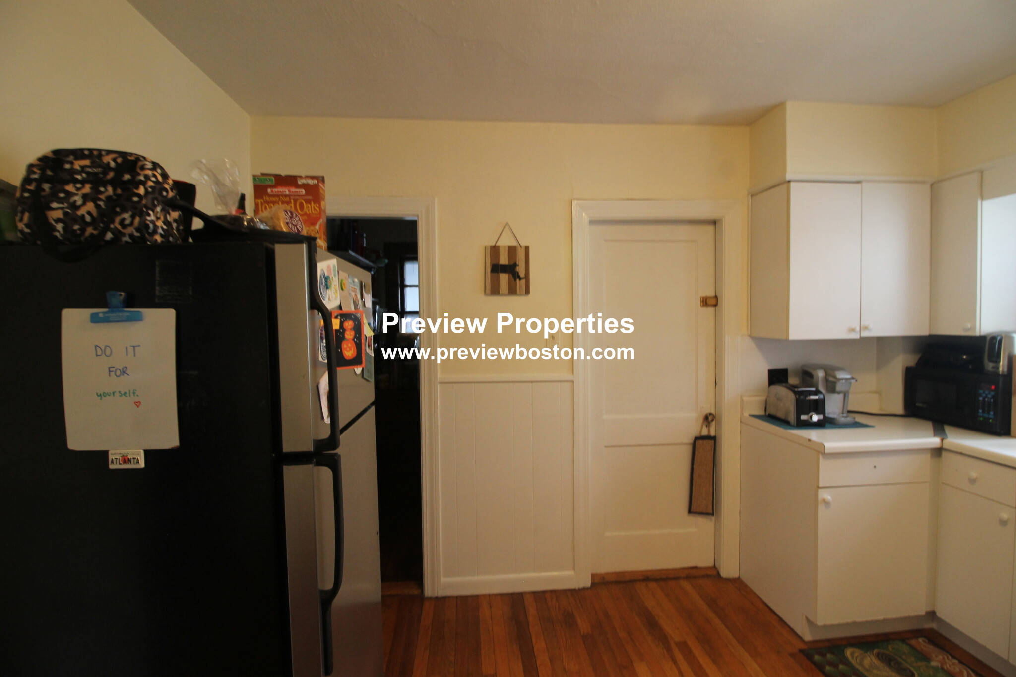3.5 bed, 1 bath apartment for rent at 14 Champney St Unit 2, Brighton — photo 20 of 29