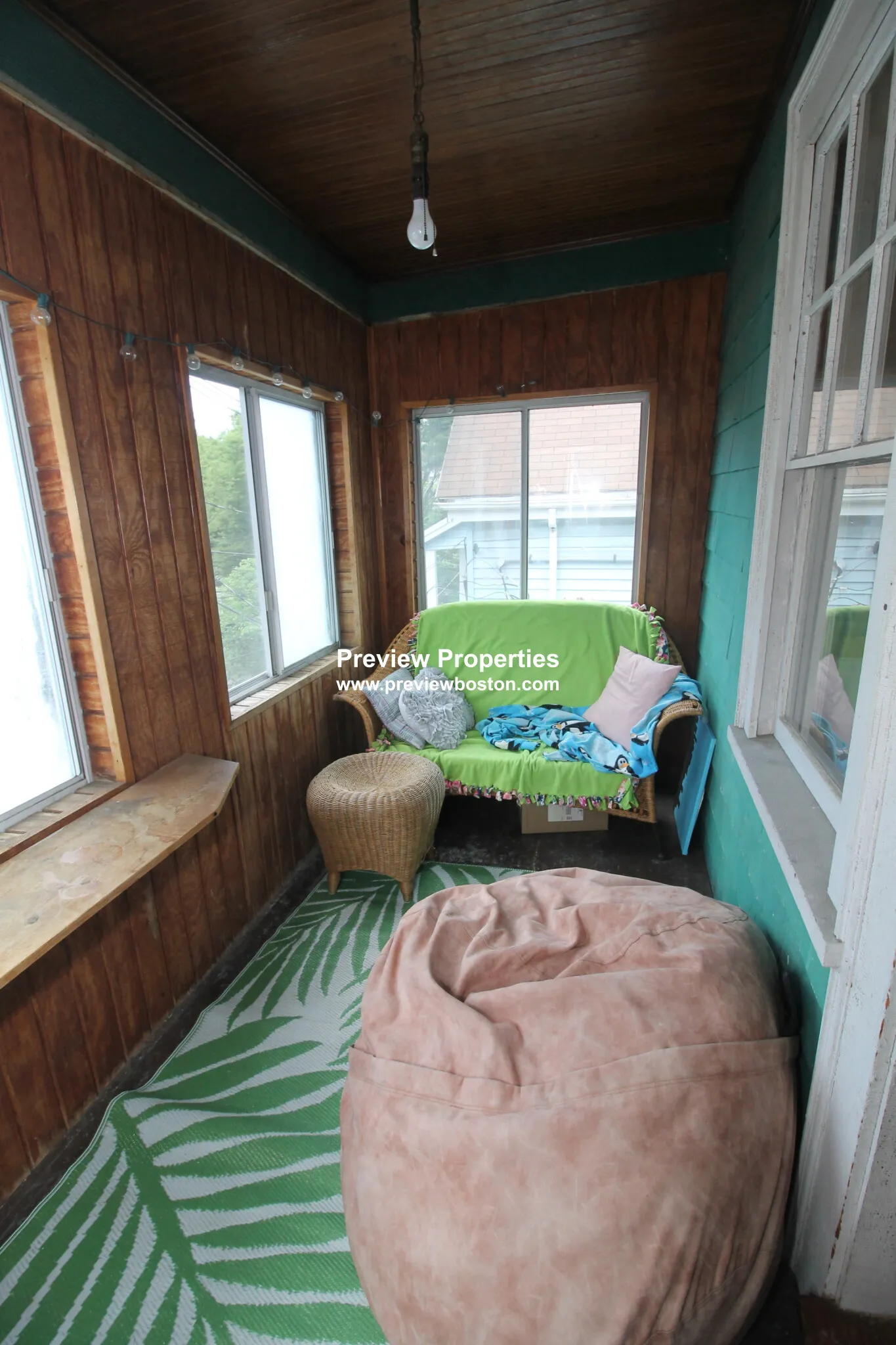 3.5 bed, 1 bath apartment for rent at 14 Champney St Unit 2P, Brighton — photo 13 of 29