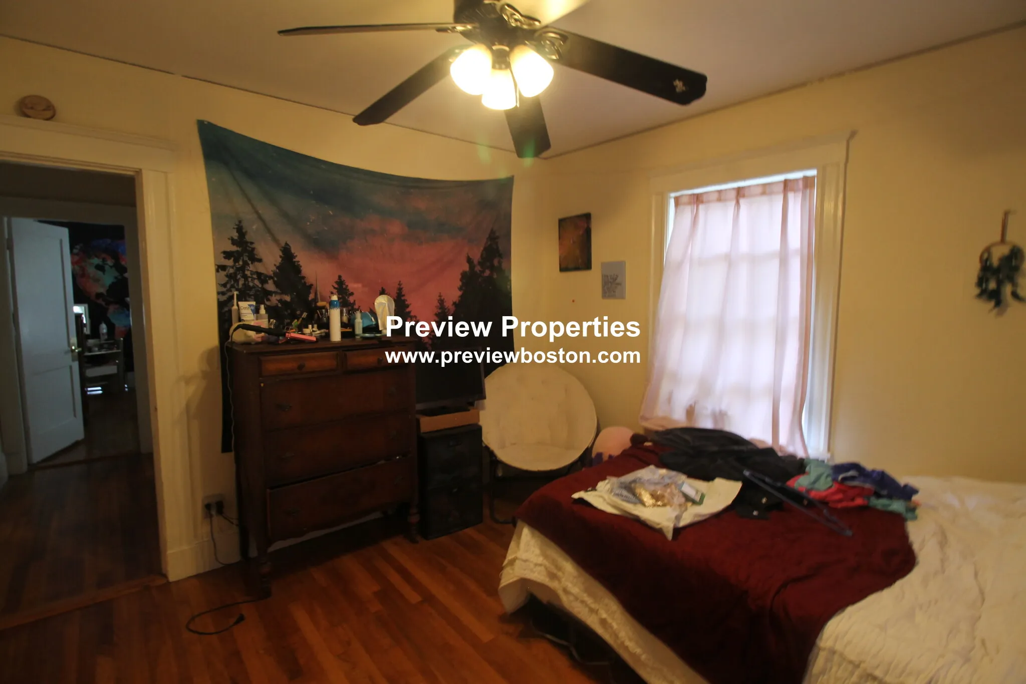 3.5 bed, 1 bath apartment for rent at 14 Champney St Unit 2P, Brighton — photo 23 of 29