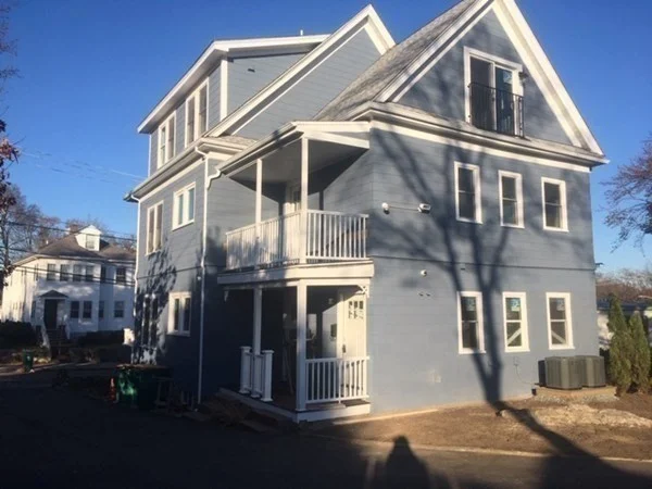 3 bed, 1 bath apartment for rent at 14 Chapel St Unit 1, Norwood — photo 3 of 24