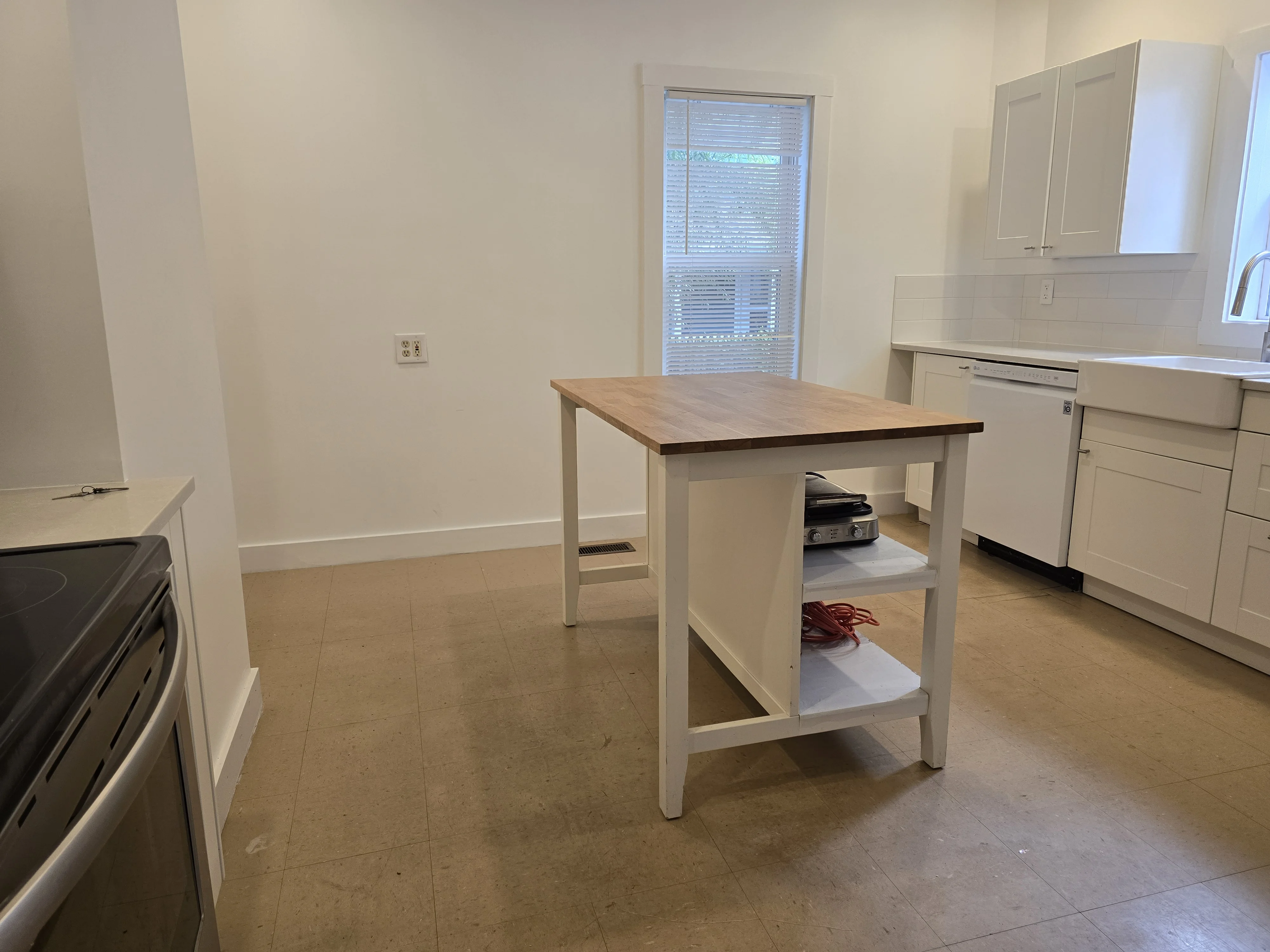 3 bed, 1 bath apartment for rent at 14 Charnwood Rd Unit 1, Spring Hill — photo 8 of 14