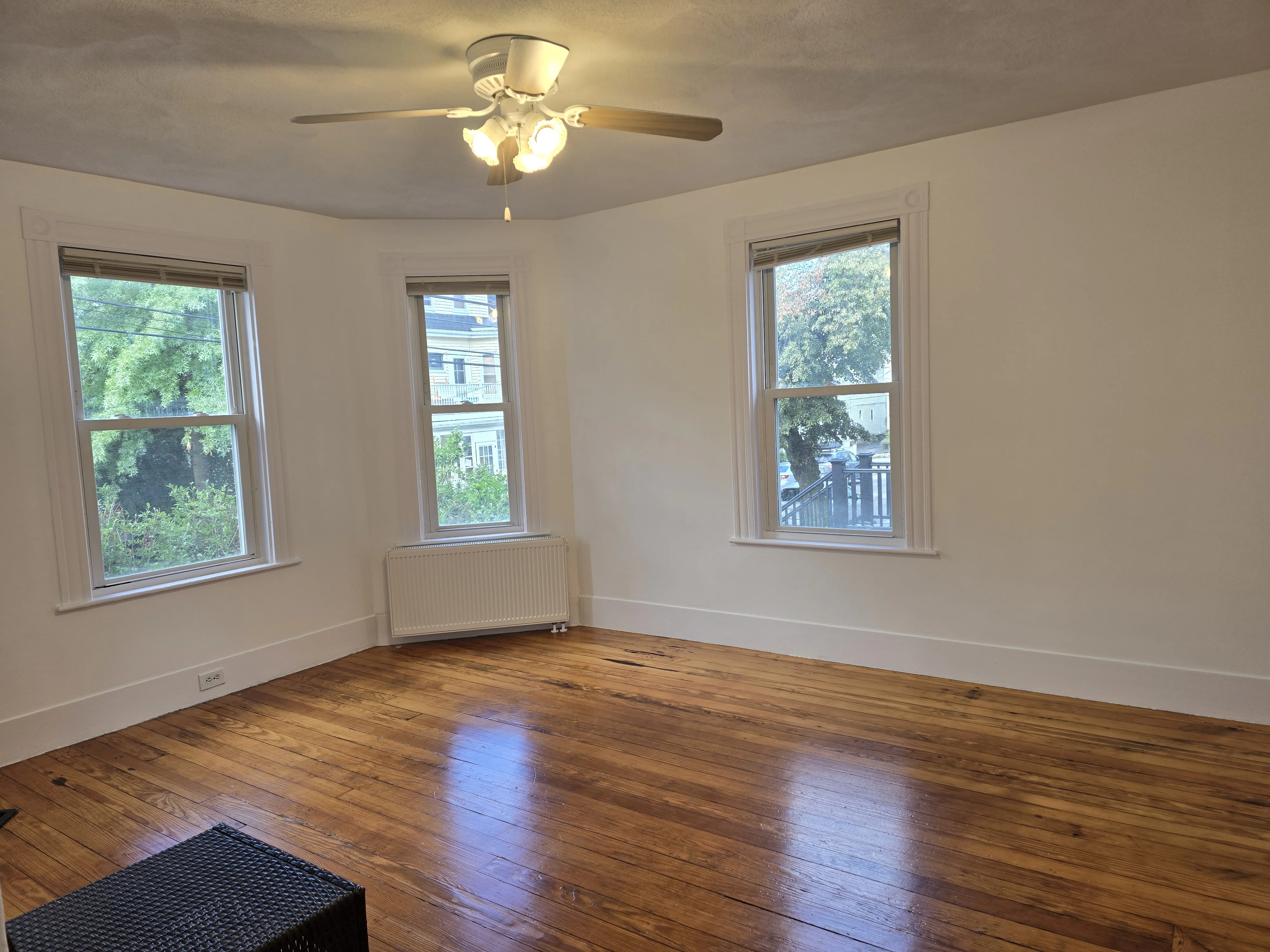 3 bed, 1 bath apartment for rent at 14 Charnwood Rd Unit 1, Spring Hill — photo 3 of 14