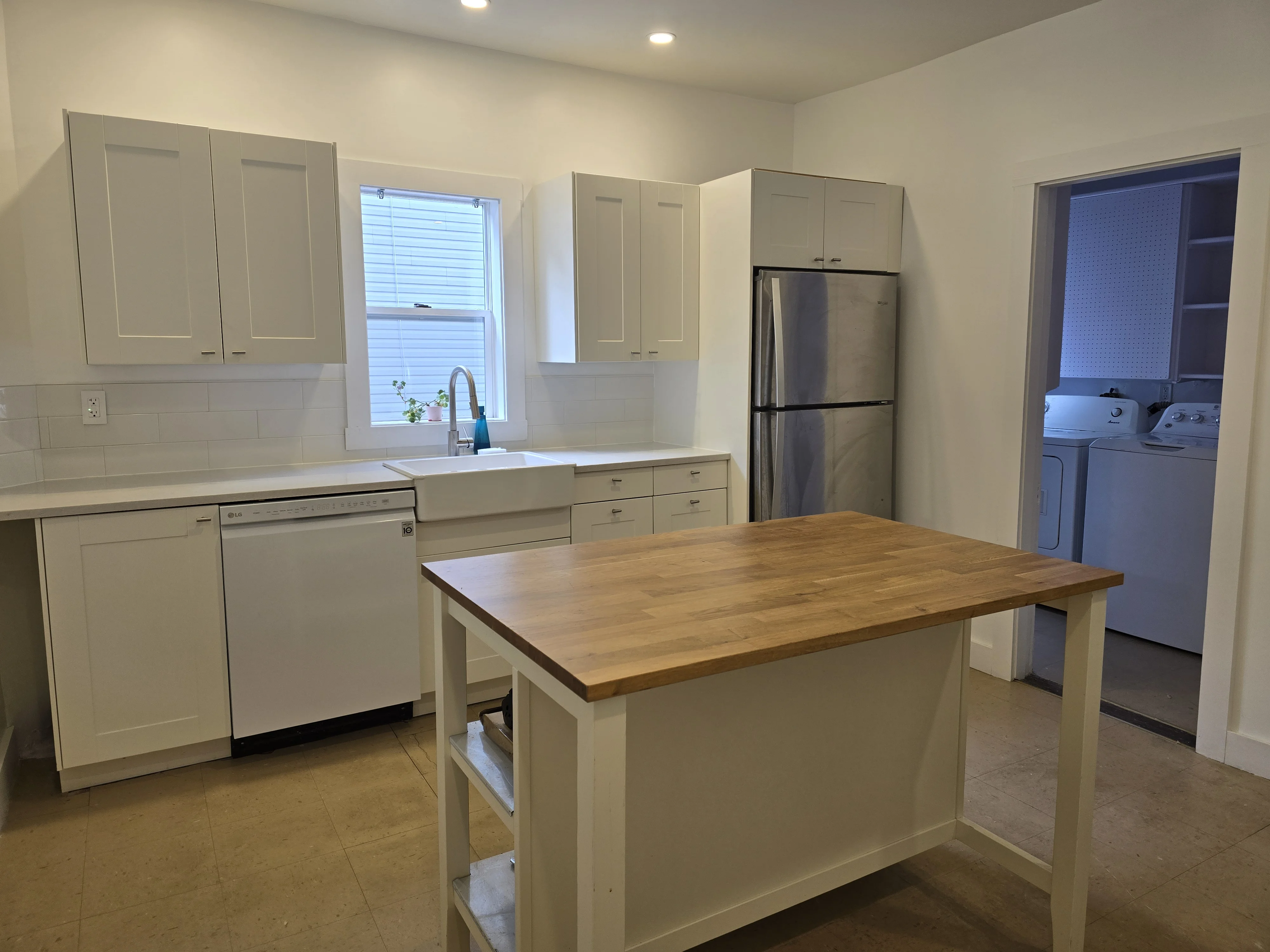 3 bed, 1 bath apartment for rent at 14 Charnwood Rd Unit 1, Spring Hill — photo 7 of 14