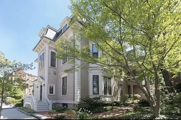 3 bed, 2.5 bath apartment for rent at 14 Chauncy St Unit 6, Harvard Square — photo 1 of 11