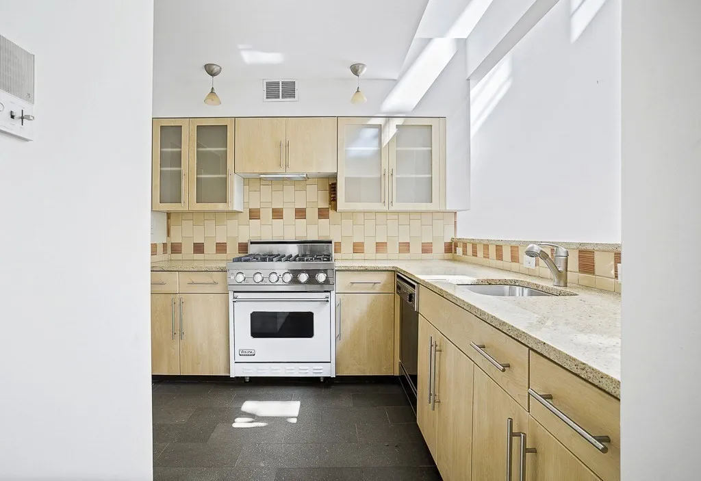 2 bed, 2 bath apartment for rent at 14 Chauncy St Unit 7, Harvard Square — photo 3 of 19