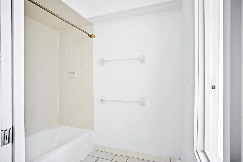2 bed, 2 bath apartment for rent at 14 Chauncy St Unit 7, Harvard Square — photo 14 of 19