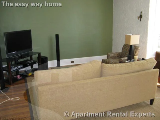 3 bed, 1 bath apartment for rent at 14 Cherry St, Porter Square — photo 3 of 9