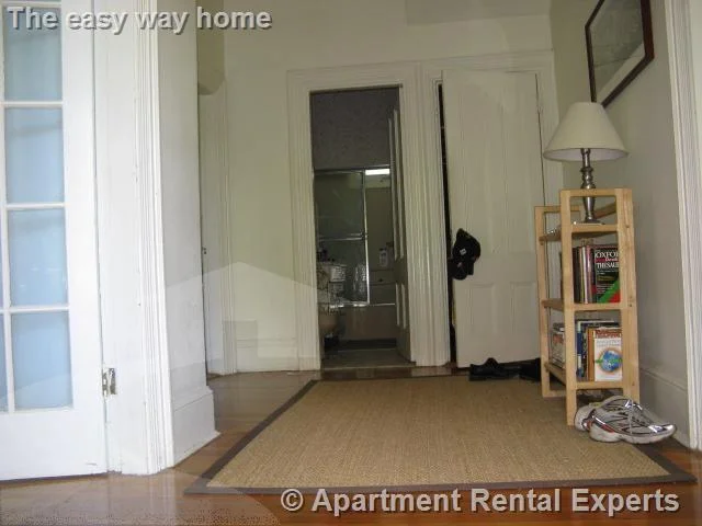3 bed, 1 bath apartment for rent at 14 Cherry St, Porter Square — photo 6 of 9
