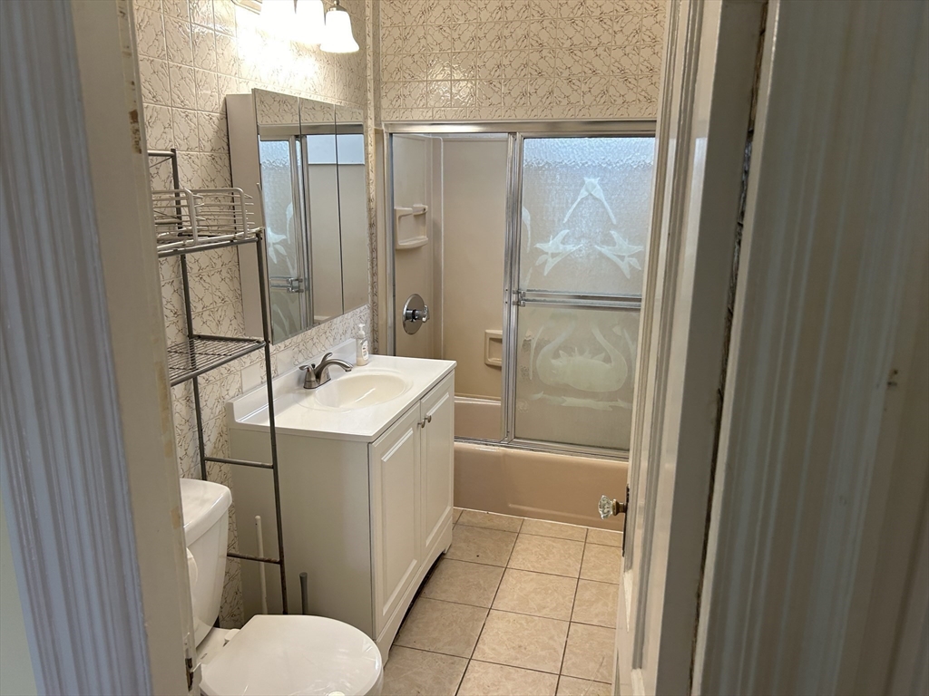 2 bed, 1 bath apartment for rent at 14 Cherry Unit 1, Somerville — photo 17 of 17