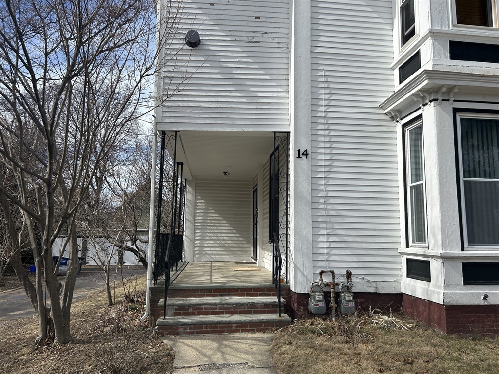 2 bed, 1 bath apartment for rent at 14 Cherry Unit 1, Somerville — photo 4 of 17