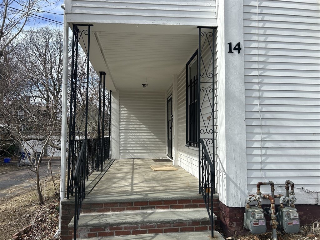 2 bed, 1 bath apartment for rent at 14 Cherry Unit 1, Somerville — photo 3 of 17